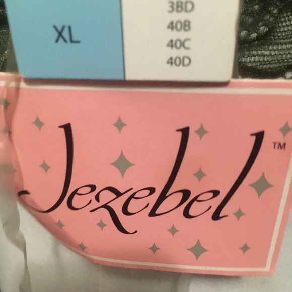 Jezebel Bra XL - Picture 3 of 3